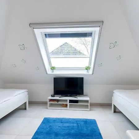 Am Horizont No 2 Fuer 2-4 Pers, 2 Schlafz, Babybett, Suedbalkon, Kostenloser Parkplatz 400 Meter Zum 青斯特