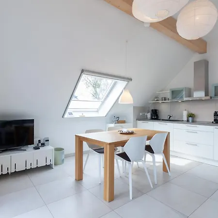 Am Horizont No 2 Fuer 2-4 Pers, 2 Schlafz, Babybett, Suedbalkon, Kostenloser Parkplatz 400 Meter Zum Apartman